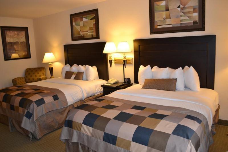 Hotel Wingate By Wyndham Lagrange Extérieur photo