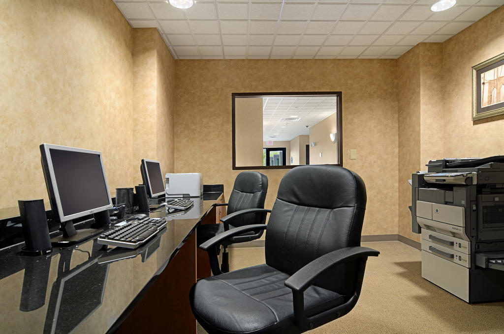 Hotel Wingate By Wyndham Lagrange Facilités photo